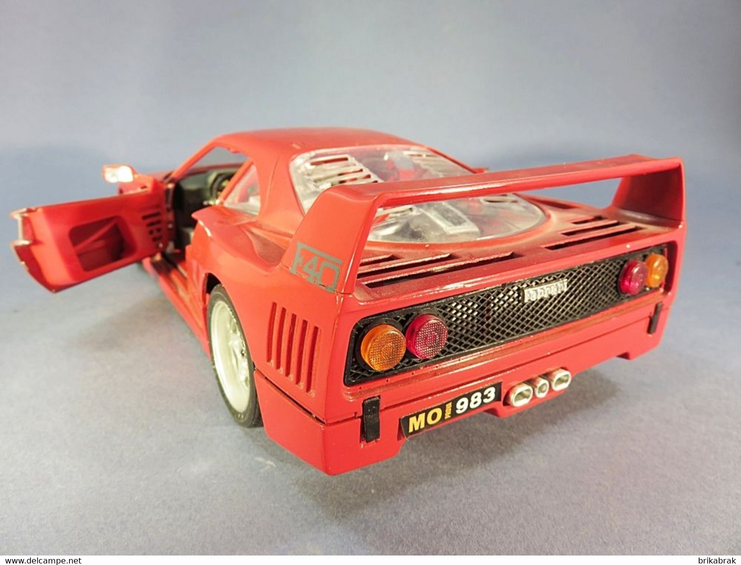 MODELLINO AUTO FERRARI BURAGO F40  Mercatino dell'Usato Roma rebibbia