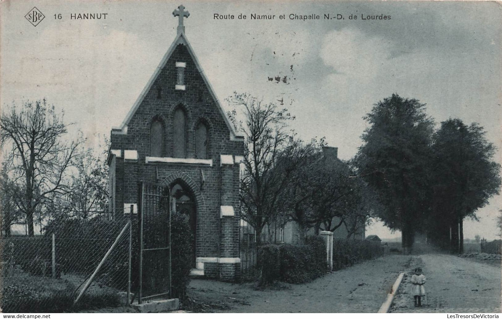 BELGIQUE - Hannut - Route De Namur Et Chapelle N D De Lourdes - Carte Postale Ancienne - Hannuit