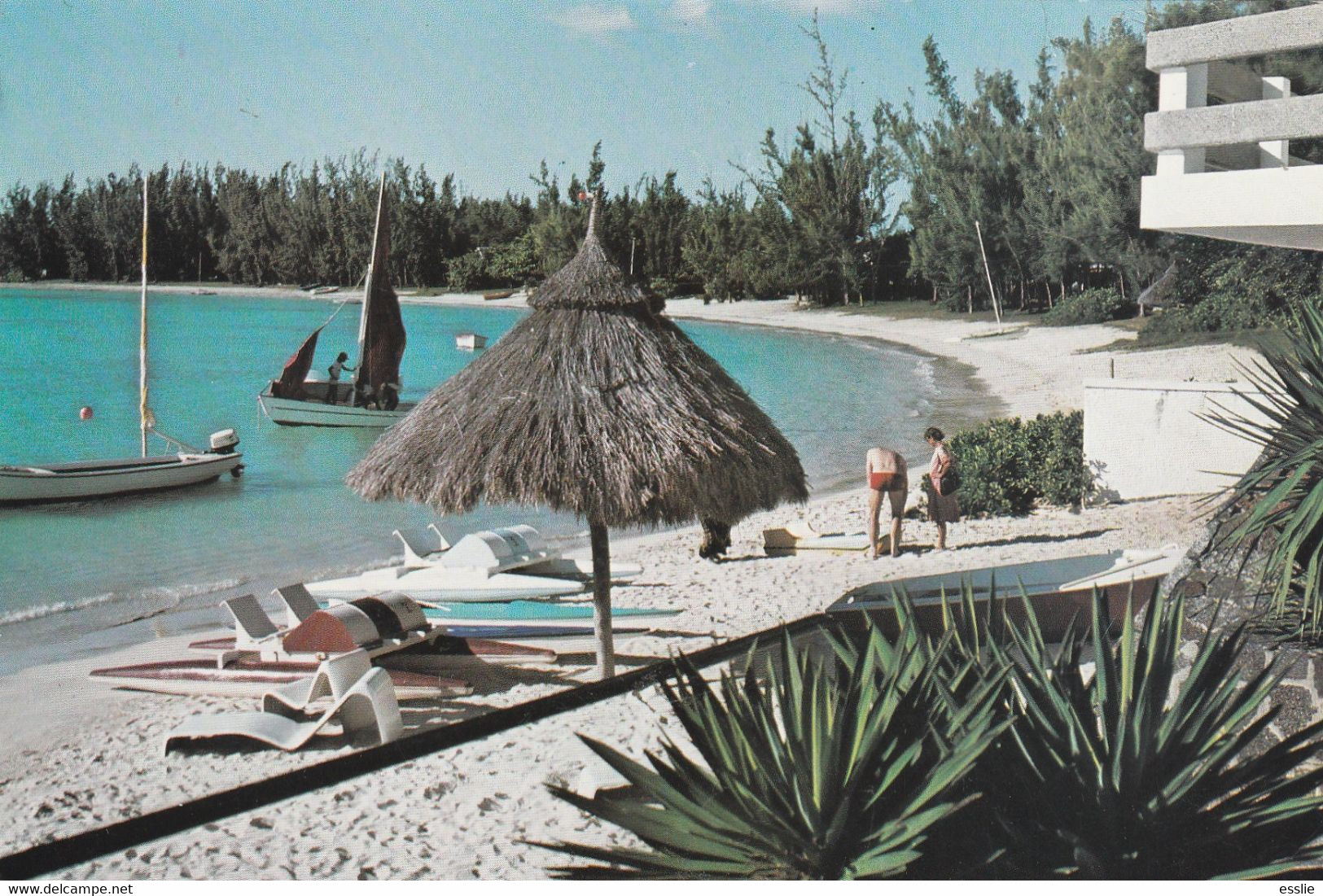 Mauritius L'ile Maurice La Plage De Merville Hotel Beach 1984 Swami Dayananda 1983 - Maurice