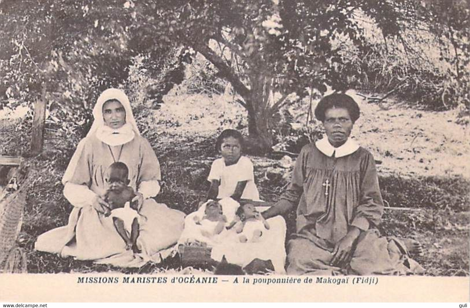 Océanie > FIDJI  A La Pouponnière De Makogaï (archipel Fidjien De Lomaiviti) MISSIONS MARISTES D'Océanie  *PRIX FIXE - Fiji