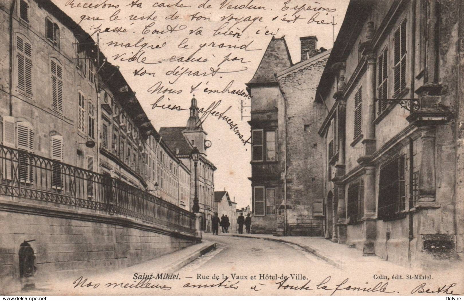 Saint Mihiel - Rue De La Vaux Et Hôtel De Ville - Saint Mihiel