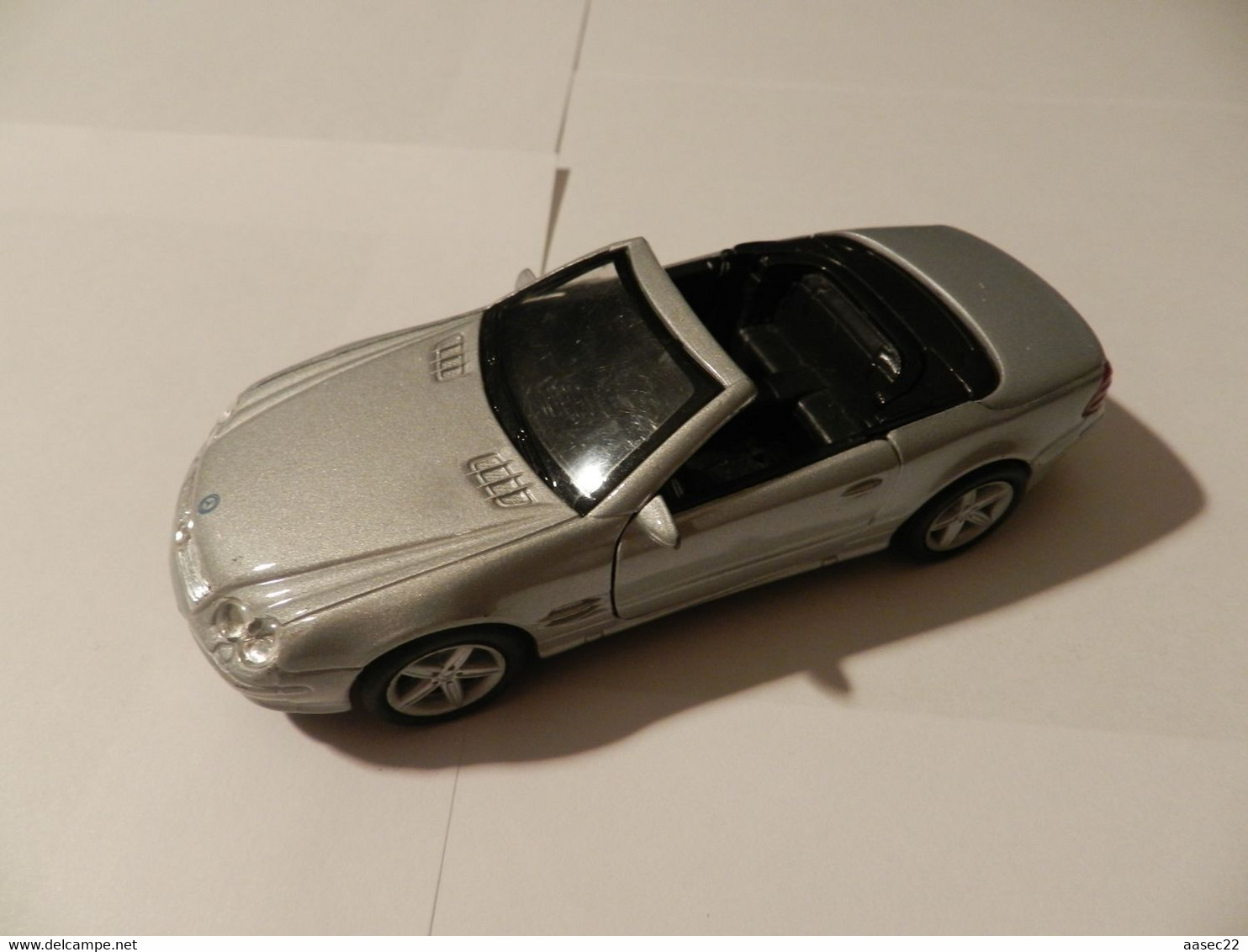 Welly  Mercedes SL500  1/38  *** 10.033 *** - Welly