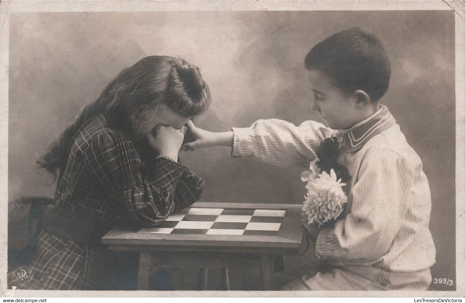 Jeux - Damier - Carte Fantaisie De Deux Enfants Devant Un Plateau De Jeu - Carte Postale Ancienne - Other & Unclassified