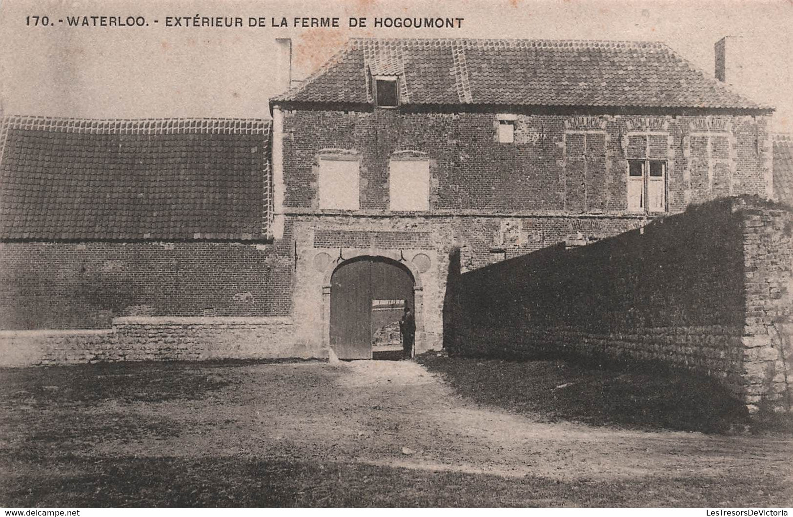 Waterloo - Exterieur De La Ferme De Hogoumont - Tampon Pharmacie Derneville - Carte Postale Ancienne - Waterloo