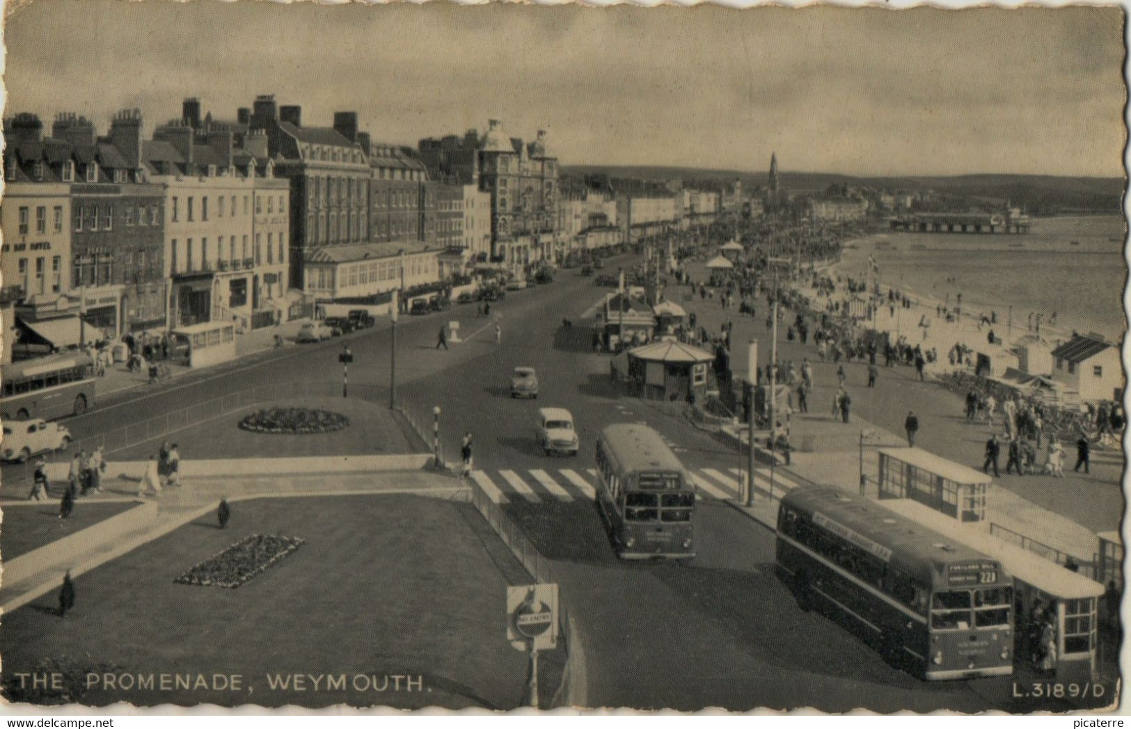 THE PROMENADE , WEYMOUTH - C1960s - "Silveresque" 3059V-Valentine L.3189/D  (Buses & Old Cars) - Weymouth