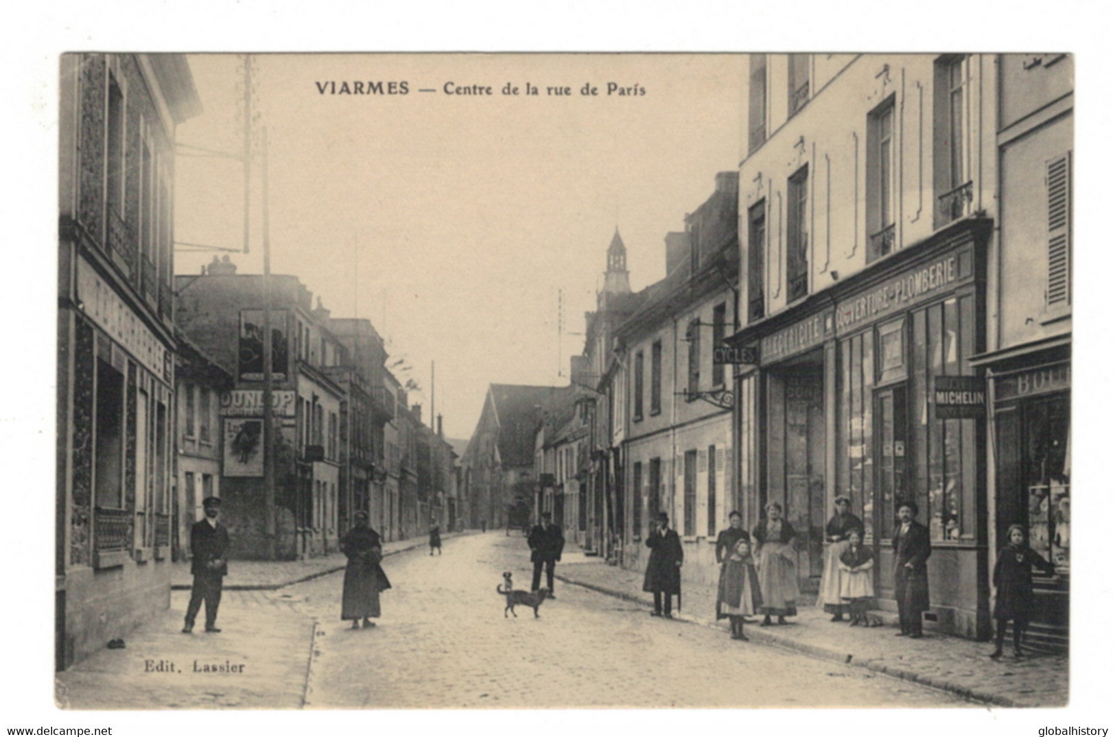 DH1336 - DEP.95 - VIARMES - CENTRE DE LA RUE PARIS - Viarmes