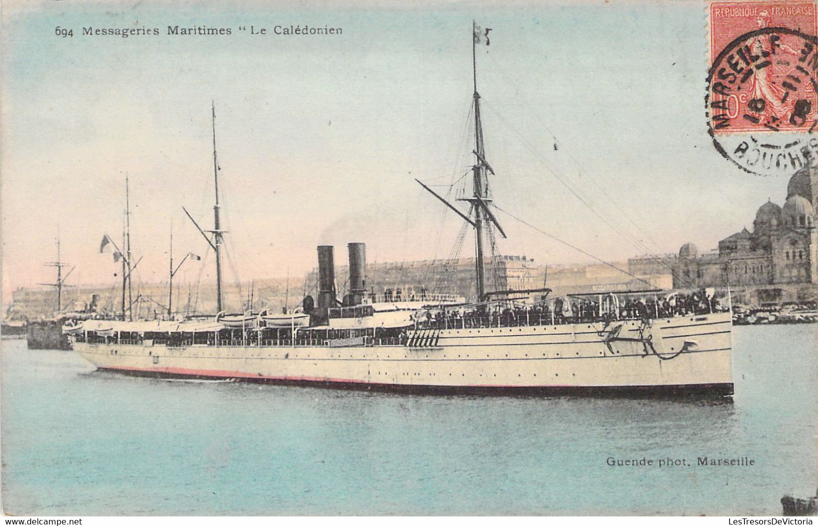 BATEAU - LE CALEDONIEN - Messageries Maritimes  - Carte Postale Ancienne - Steamers