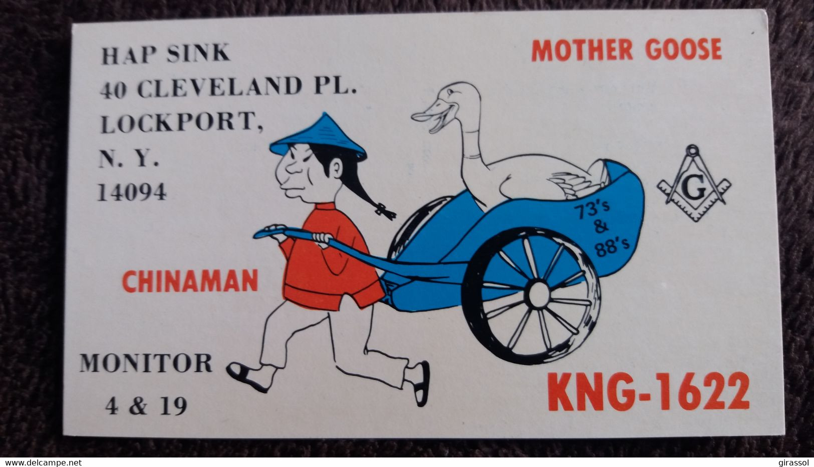 CARTE QSL  CHINOIS POUSSANT UNE OIE KNG 1622 CHINAMAN MOTHER GOOSE MONITOR 4 ET 9  HUMOUR FORMAT 9 PAR 14 CM - CB