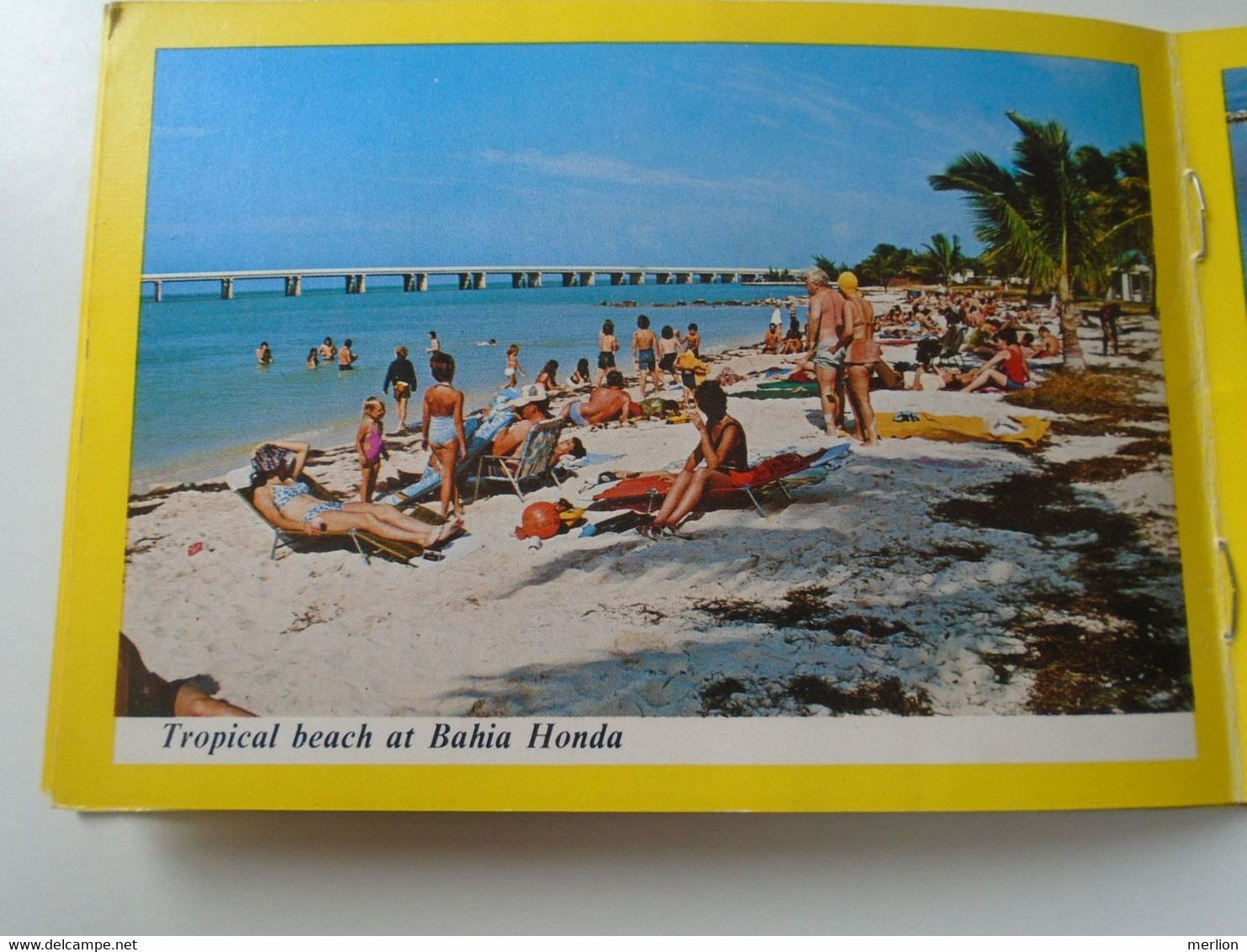 D193565 CPM AK  Postcard  - FOLDER Booklet    FLORIDA KEYS  to KEY WEST  Divers Bahia Honda Shrimp Fleet