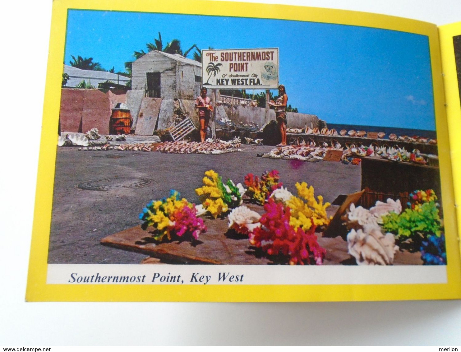 D193565 CPM AK  Postcard  - FOLDER Booklet    FLORIDA KEYS  to KEY WEST  Divers Bahia Honda Shrimp Fleet