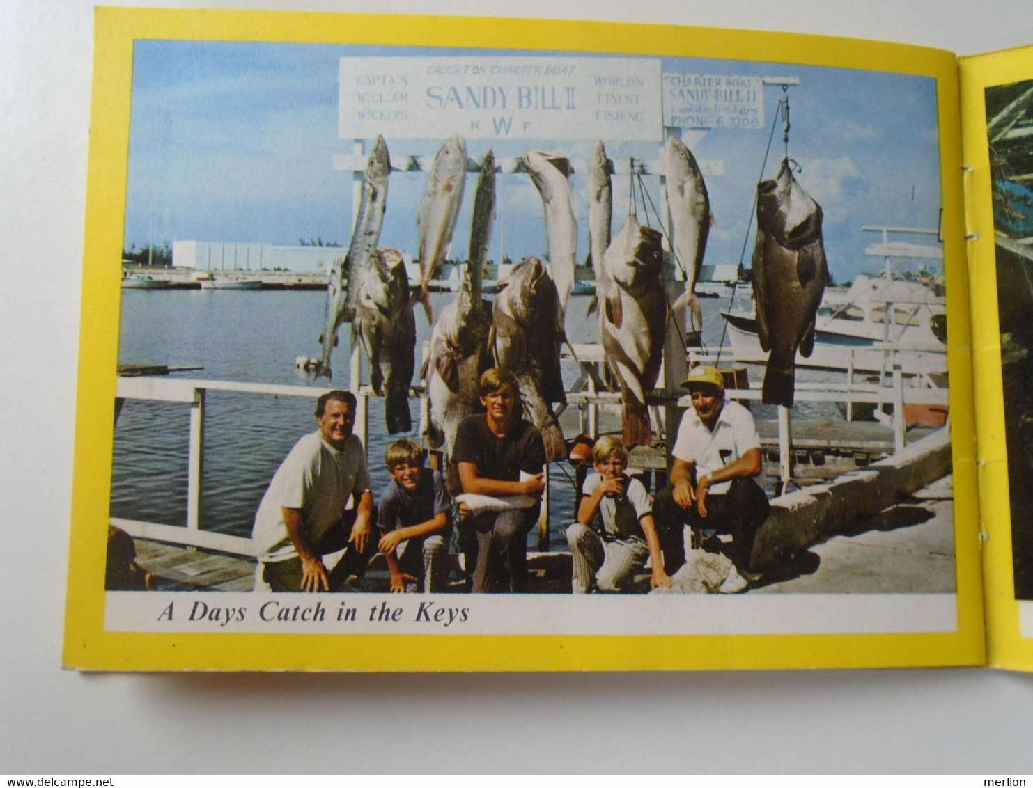 D193565 CPM AK  Postcard  - FOLDER Booklet    FLORIDA KEYS  to KEY WEST  Divers Bahia Honda Shrimp Fleet