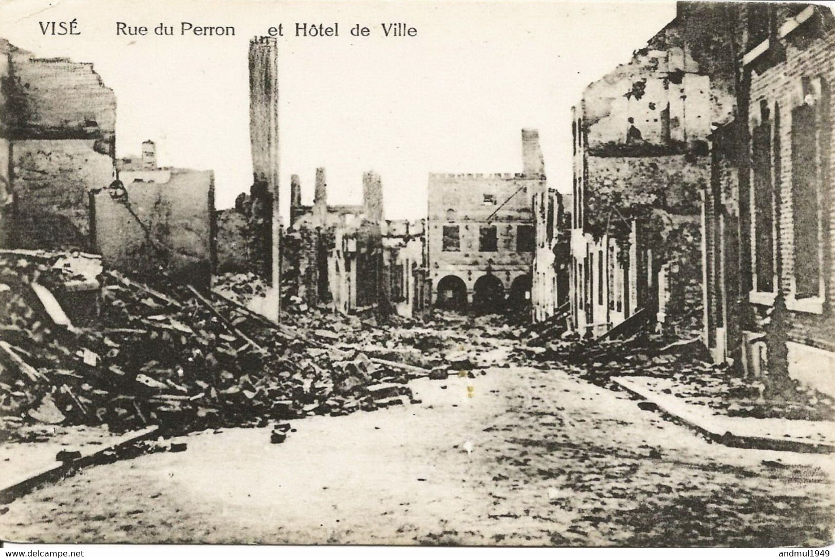 VISE - Guerre 1914-1918 - Rue Du Perron Et Hôtel De Ville - N'a Pas Circulé - Wezet