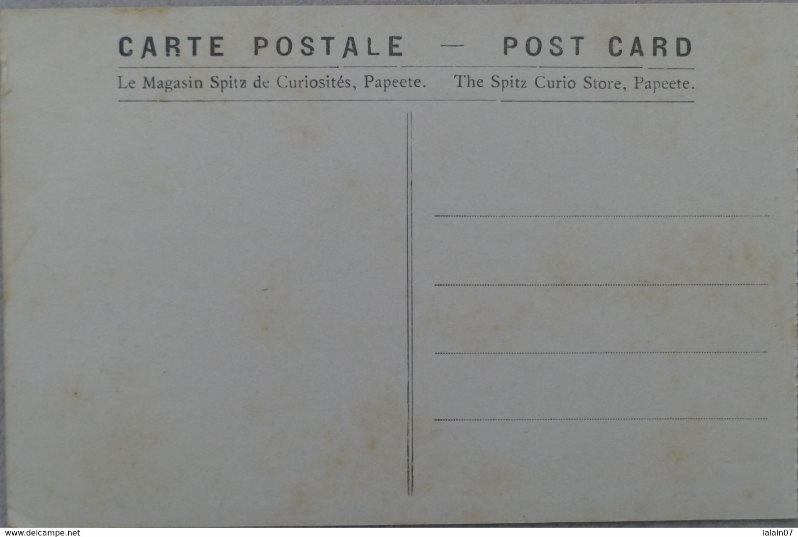 C. P. A. :  TAHITI : Sur Le Bord De La Lagune Bleue, édition "Le Magasin Spitz De Curiosités, Papeete" - Tahiti