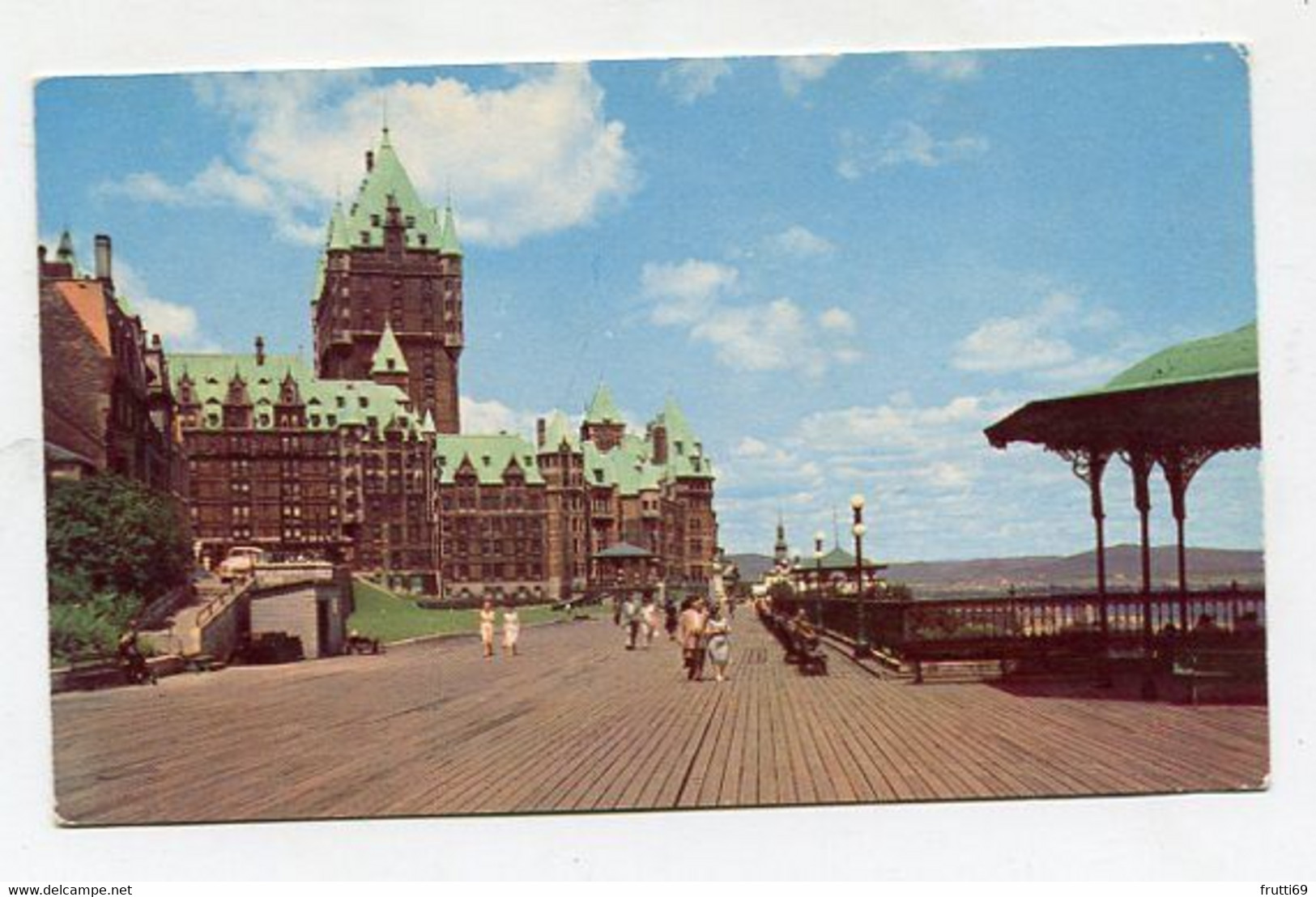 AK 113117 CANADA - Quebec -Québec - Dufferin Terrace And The Chateau Frontenac - Québec - Château Frontenac