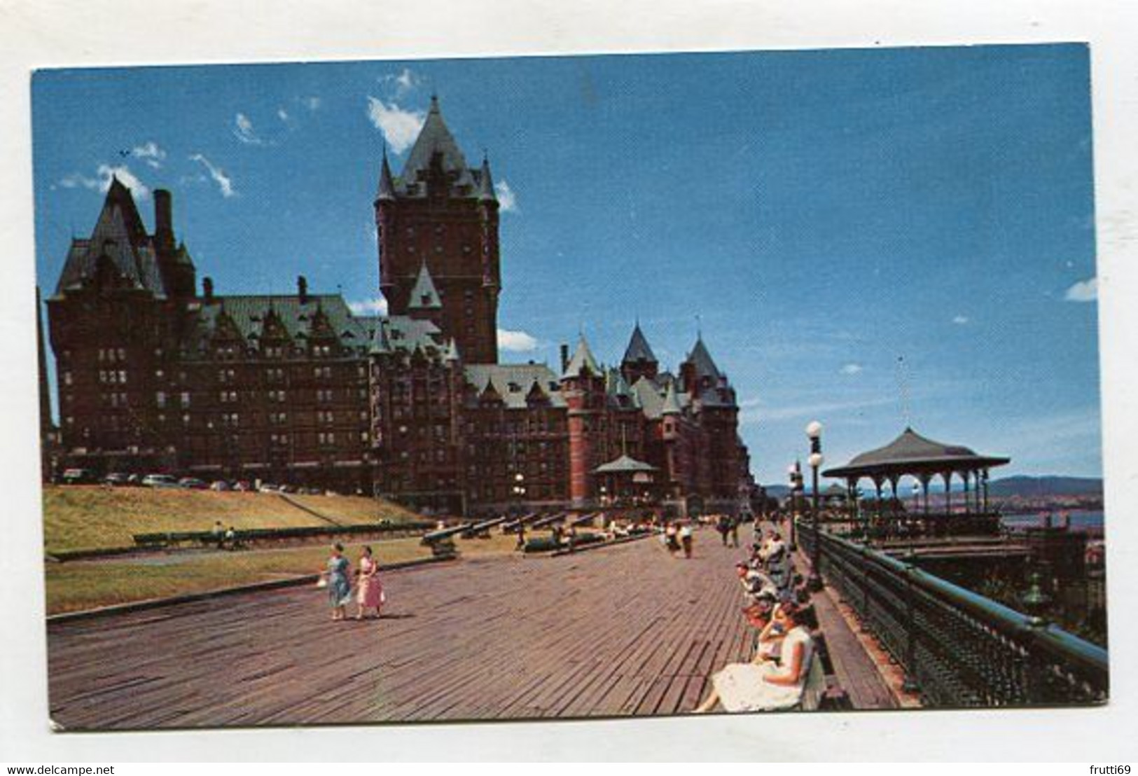 AK 113120 CANADA - Quebec - Québec - Chateau Frontenac And Dufferin Terrace - Québec - Château Frontenac