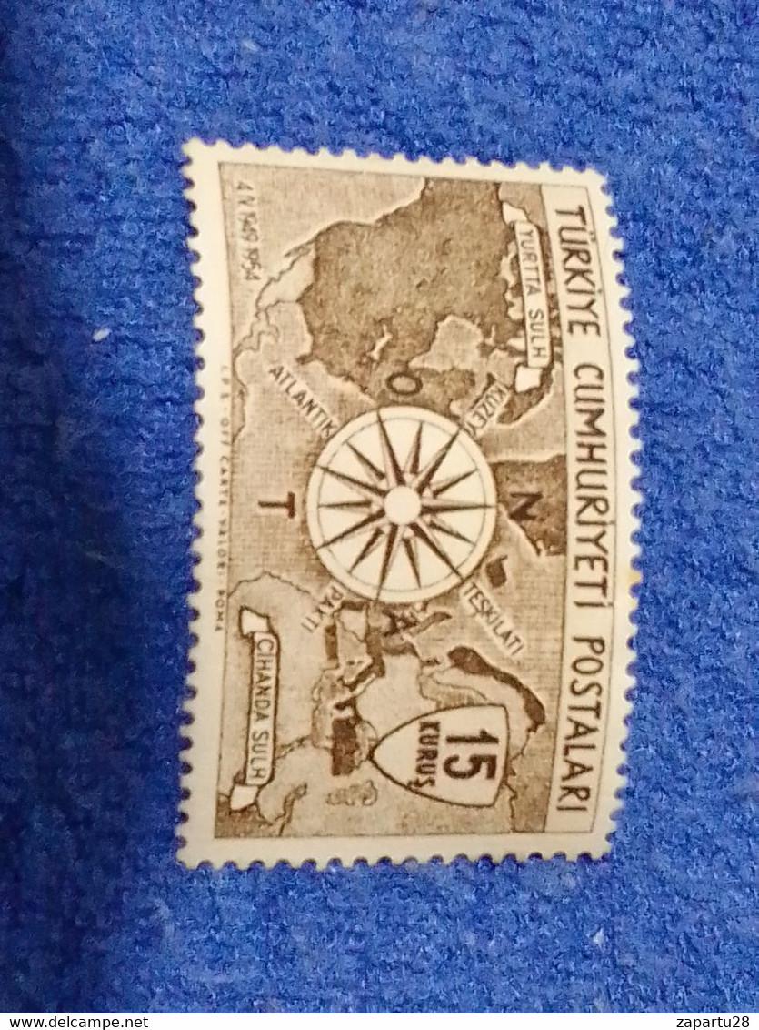 TÜRKEY--1950-60   15K      DAMGASIZ - Unused Stamps
