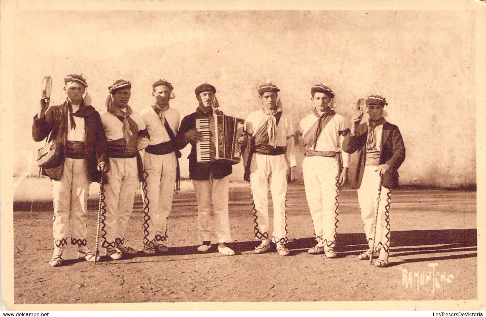 FRANCE - MUSICIENS BASQUES - Accordéon - Carte Postale Ancienne - Musica