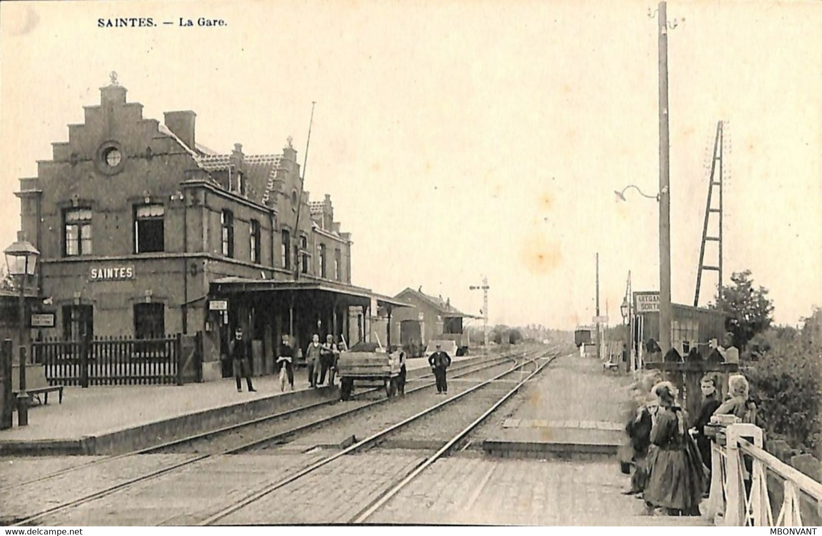 Saintes - La Gare - Tubize