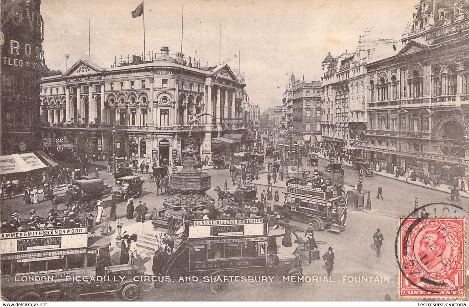 LONDON - Picadilly Circus And Shaftesbury Memorial Fountain - Bus - Carte Postale Ancienne - Piccadilly Circus