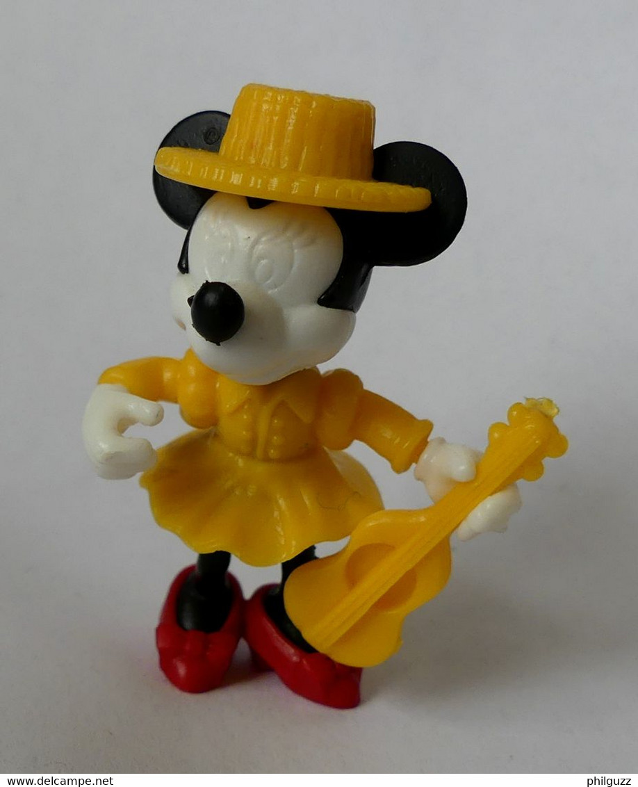 FIGURINE KINDER DISNEY MONTABLE PLASTIQUE MINNIE Chapeau Jaune AVEC UNE GUITARE 1990 COMPLET Manque L'autocollant Yeux - Montables