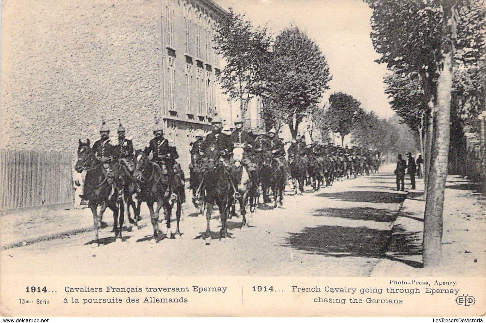 FRANCE - 51 - MILITARIAT - Cavaliers Français Traversant Epernais à La Poursuite Des Allemands - Carte Postale Ancienne - Epernay