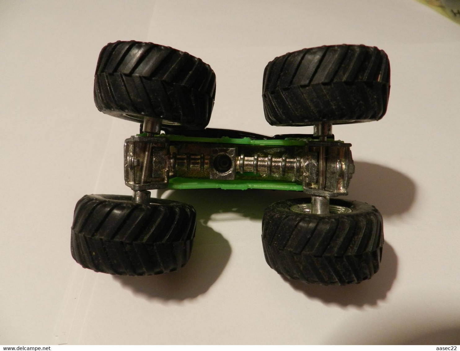 Hotwheels    Monster Truck  (Monster Grave Digger ) L 9cm     ***  3804  *** - HotWheels