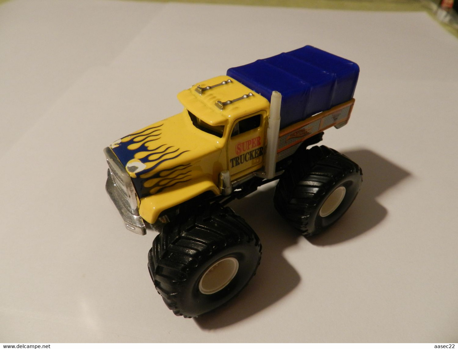 Hotwheels    Monster Truck  (Monster Super Trucker ) L 9cm     ***  3806  *** - HotWheels