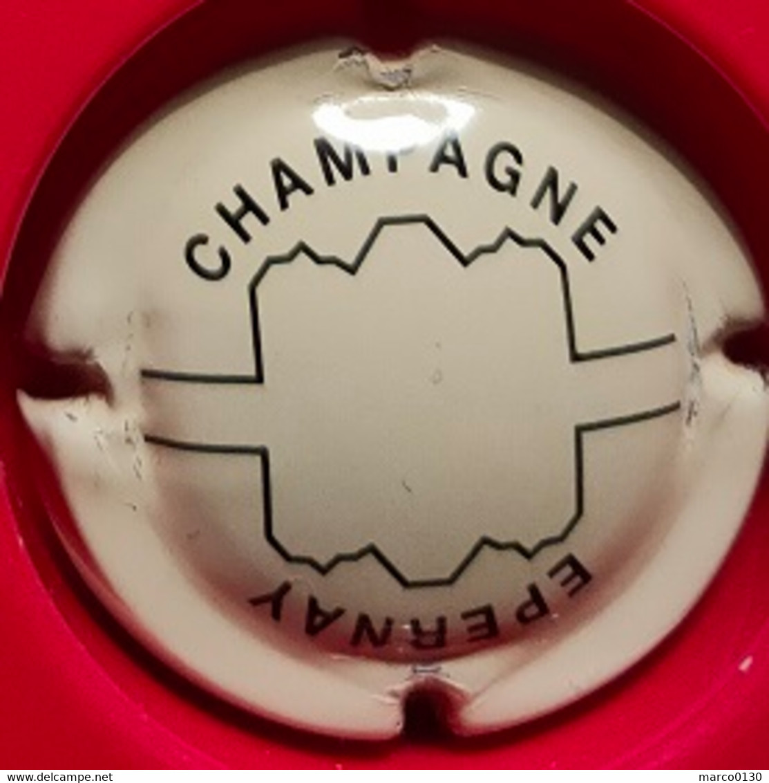 CAPSULE DE CHAMPAGNE EPERNAY N° 8 - Epernay