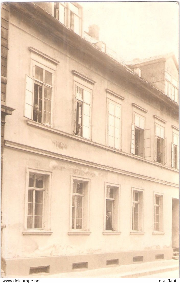 EISLEBEN Original Private Foto Ansichtskarte Mehrfamilienhaus Belebt 9.4,194 Gelaufen Mehrfach Weitergeleitet - Eisleben