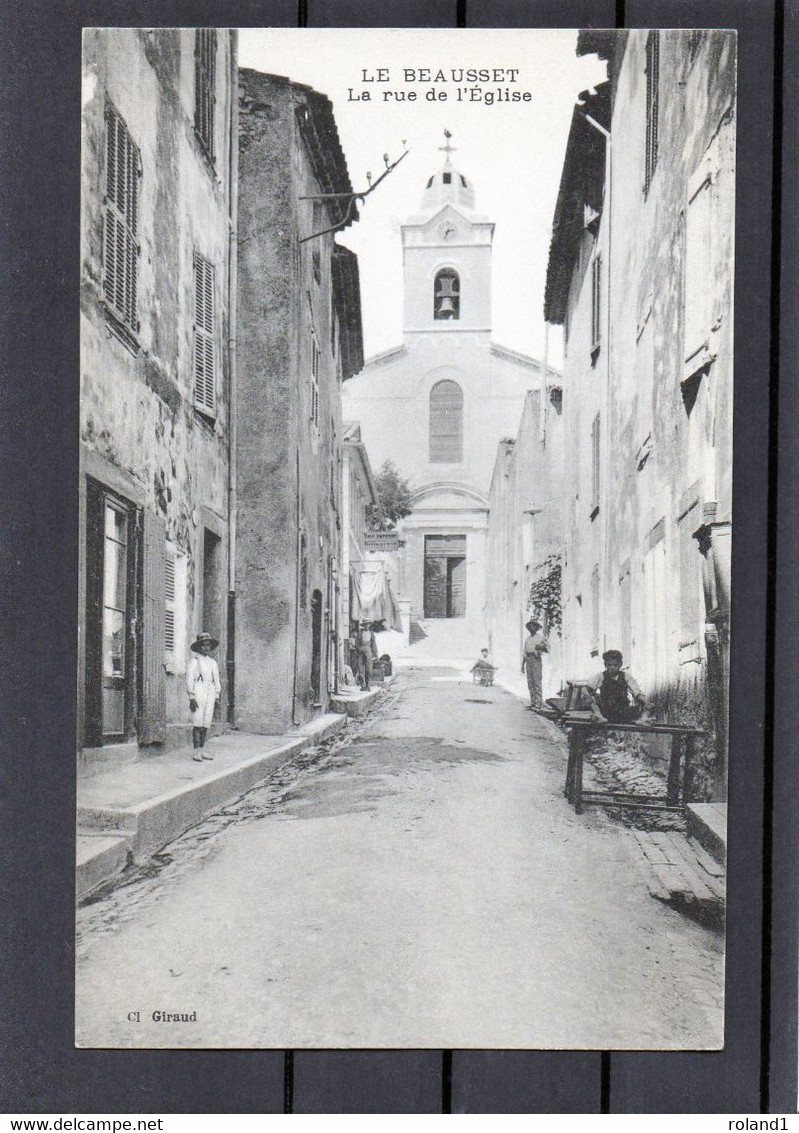 Le Beausset - La Rue De L'église.( édit. Giraud ). - Le Beausset