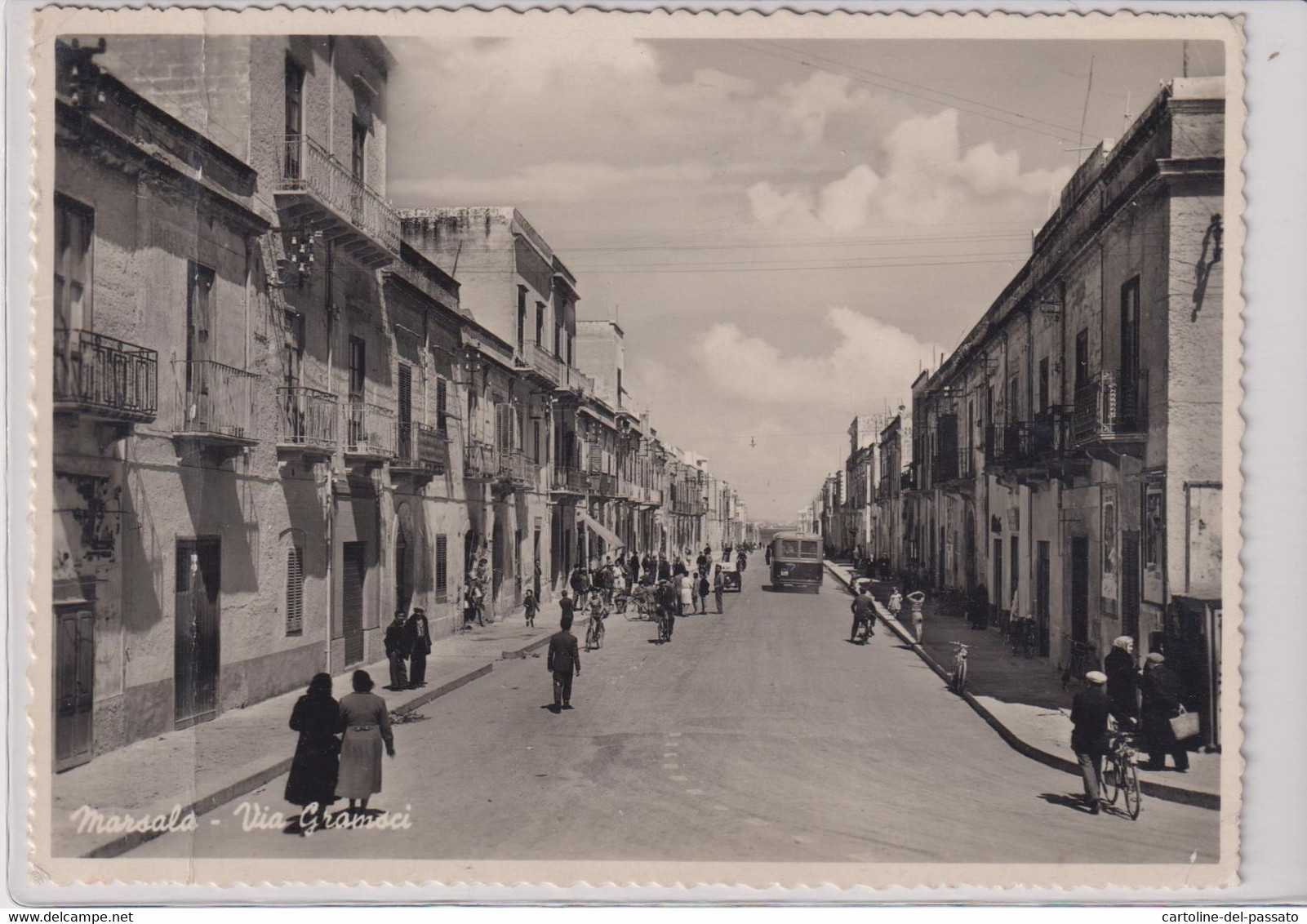 MARSALA  VIA GRAMSCI  VG  1956  PIEGHINA - Marsala