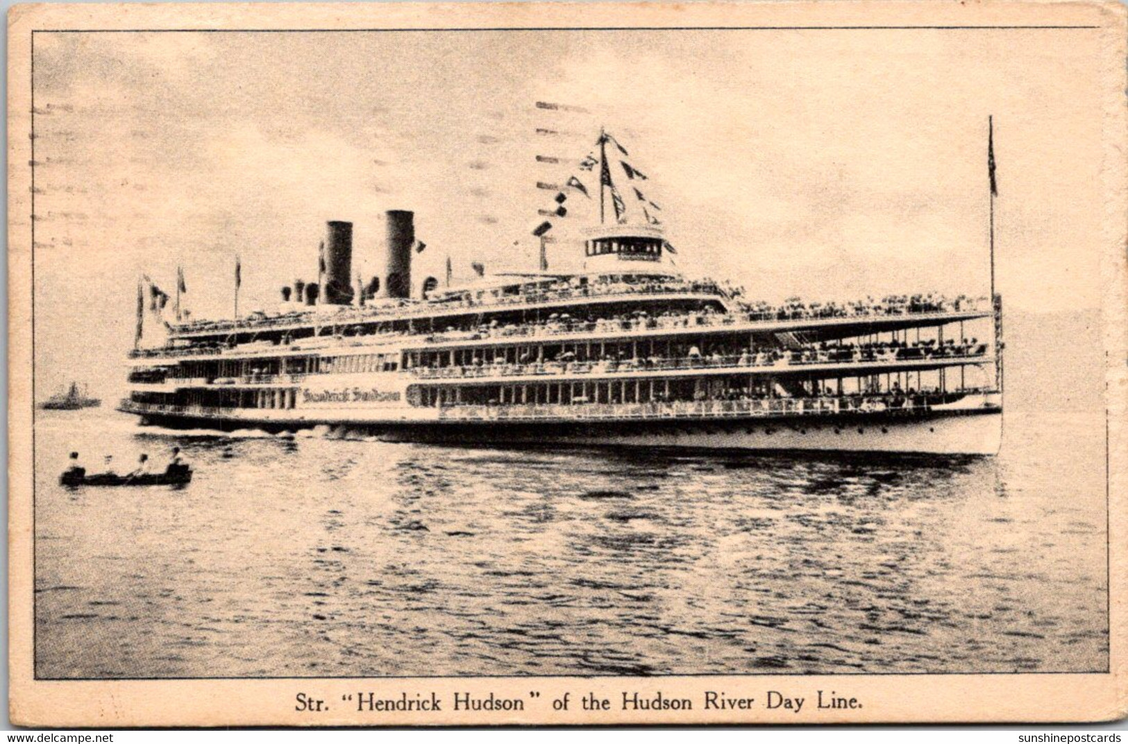 New York City Steamer "Hendrick Hudson" Of The Hudson River Day Line 1917 - Hudson River