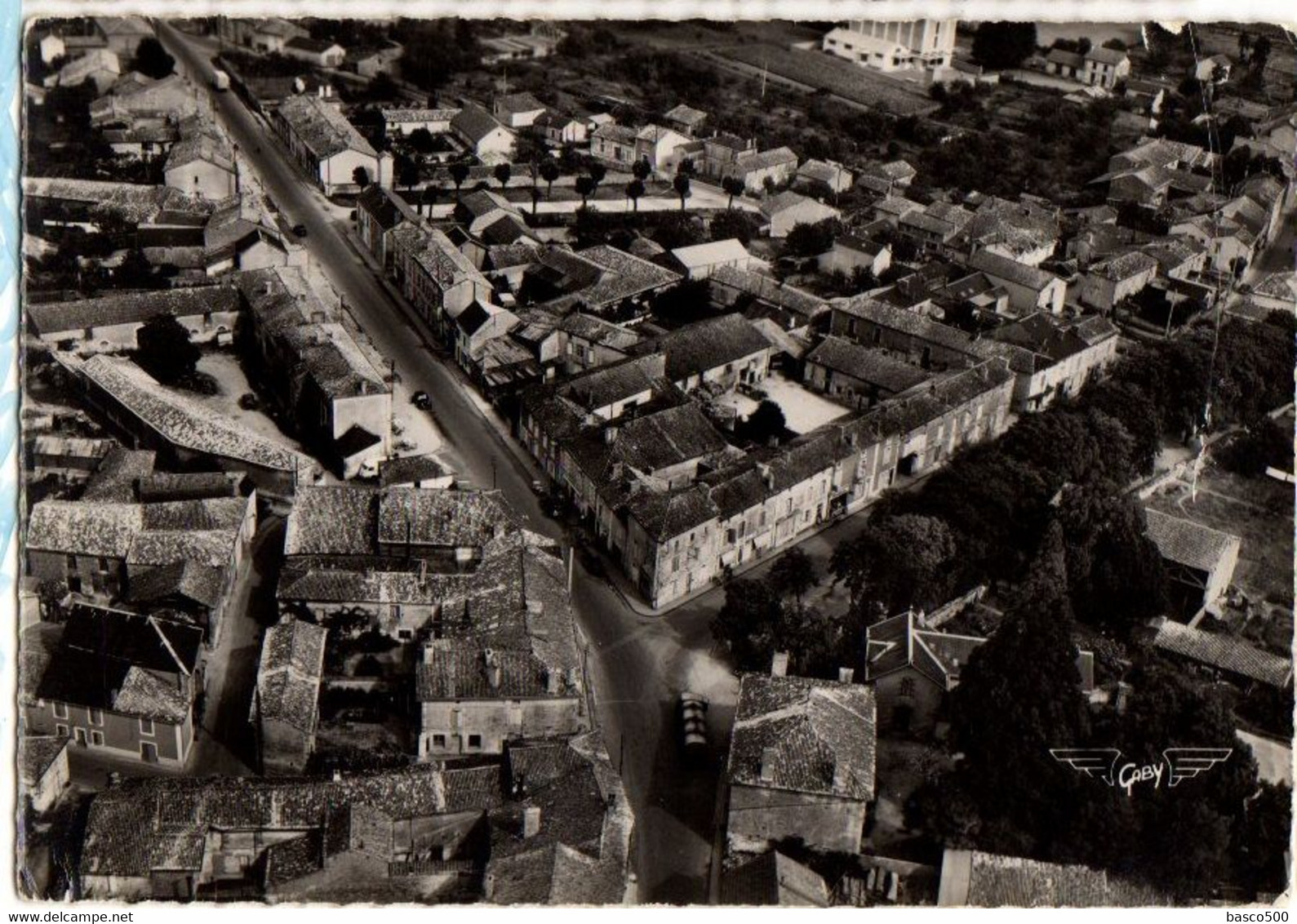 SAUZE VAUSSAIS - Vue Aérienne Du Centre Du BOURG - Sauze Vaussais