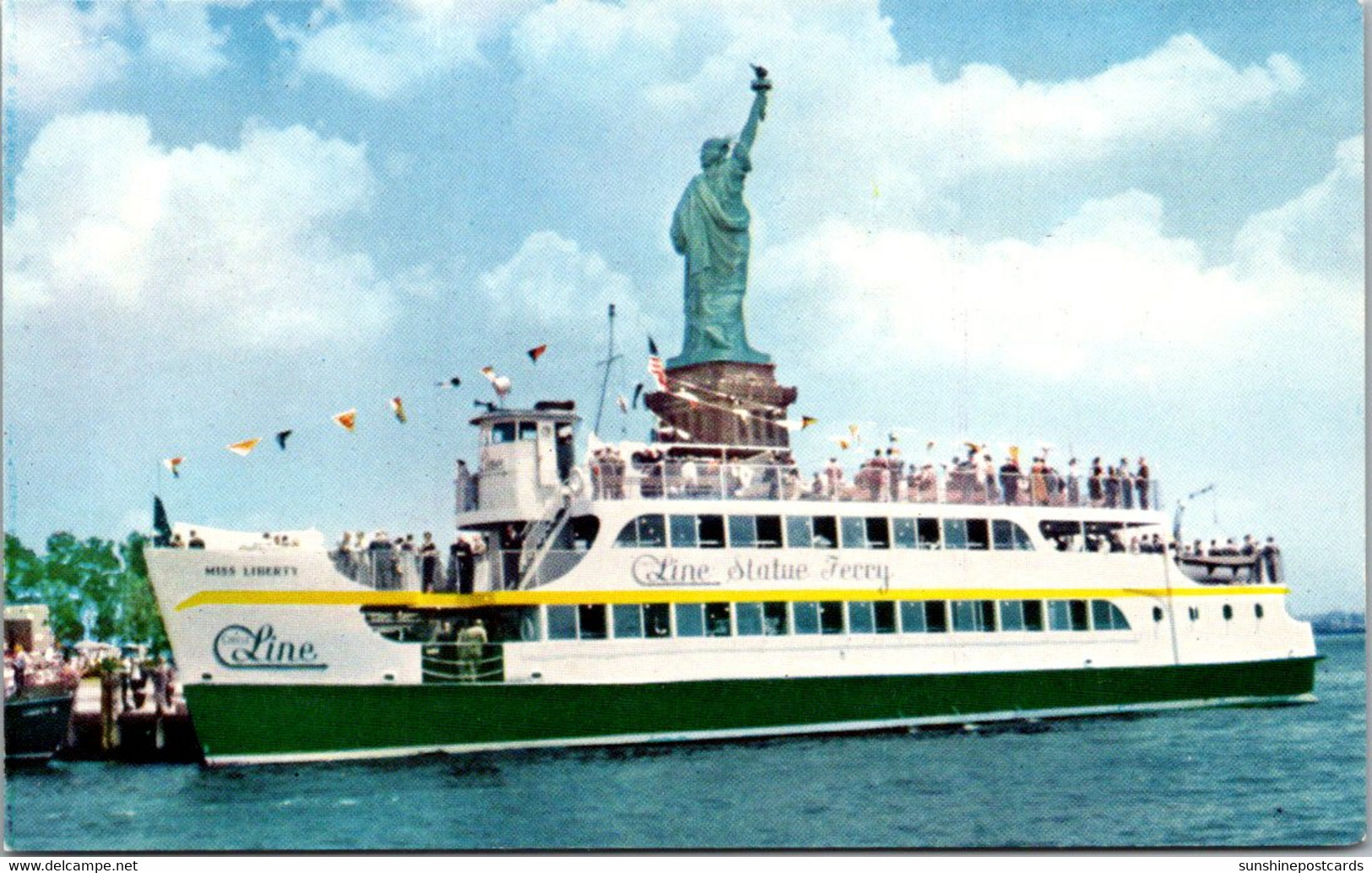 New York City Statue Of Liberty And "Miss Liberty" Circle Line Statue Ferry - Statue De La Liberté