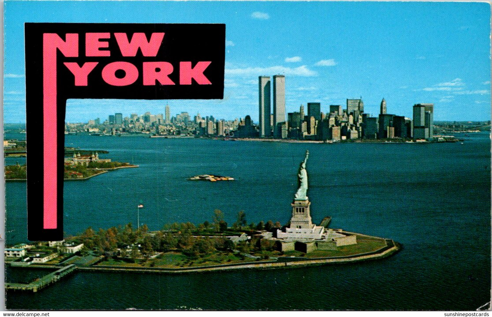 New York City Statue Of Liberty With Manhattan In Background Showing World Trade Center Twin Towers - Statua Della Libertà