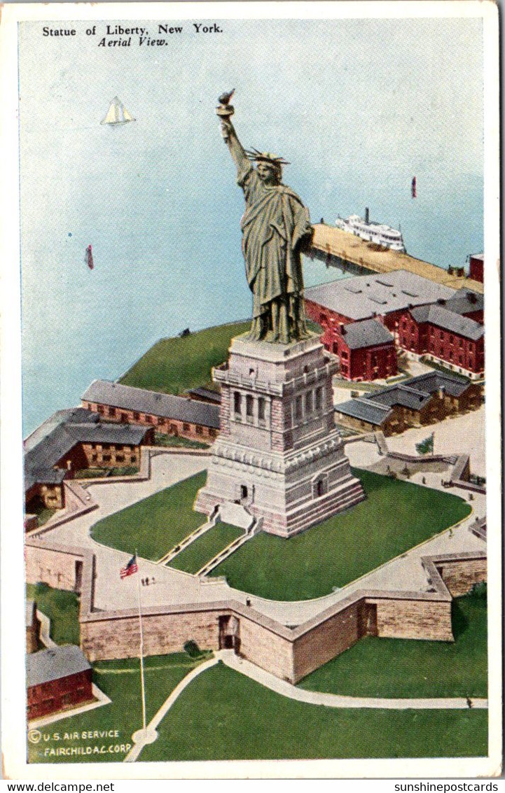 New York City Statue Of Liberty On Bedloe's Island - Statue De La Liberté