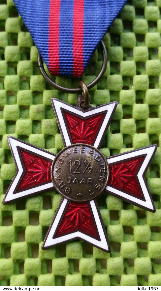 Medaille : Nederlandse Brandweermedaille 12,5 Jaar Trouwe Dienst  /  Cross Of The Dutch Fire Service - Pompiers