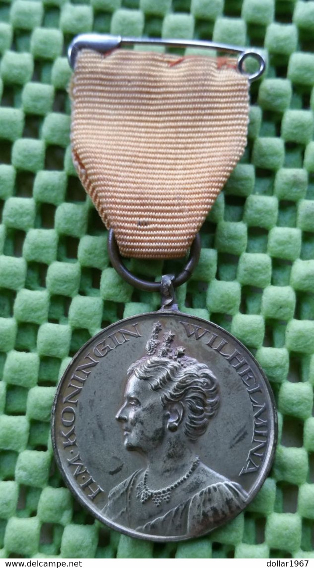 Medaille: Kon. Wilhelmina 10km 1938 - 40 Jaar Jub. Regeering - Monarquía/ Nobleza