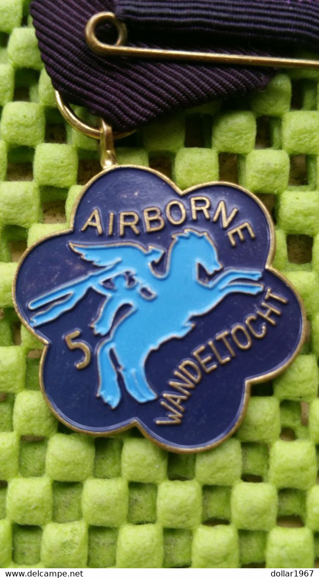 Medaille :Netherlands  -  Airborne Wandeltocht  5   - Renkum  / Vintage Medal - Walking Association - Police & Gendarmerie