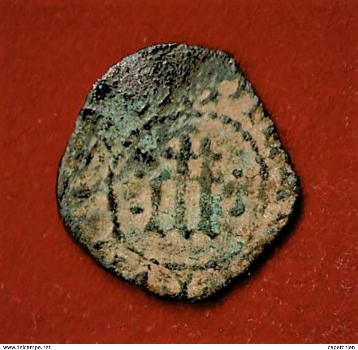 MONNAIE ESPAGNOLE ? /   EPOQUE MEDIEVALE / A IDENTIFIER / 0.58 G - A Identifier