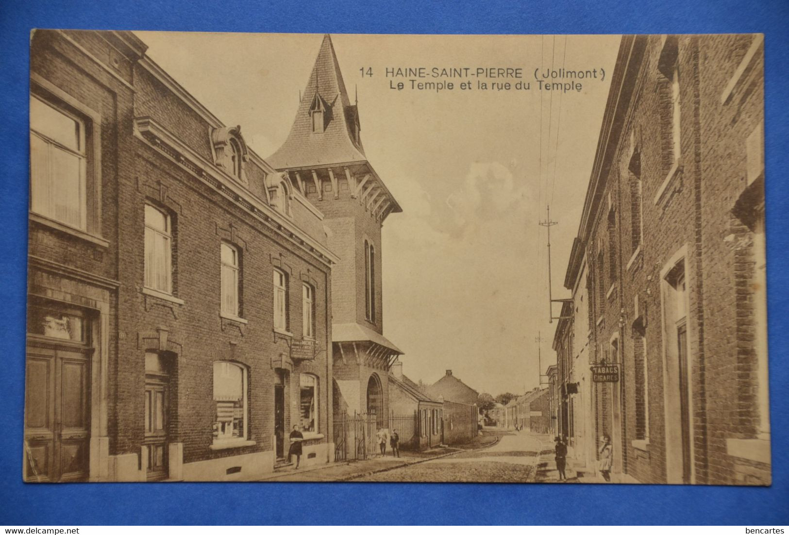 Jolimont Près De Hiane-Saint-Pierre 1920: Le Temple Et La Rue Du Temple Animée - La Louvière