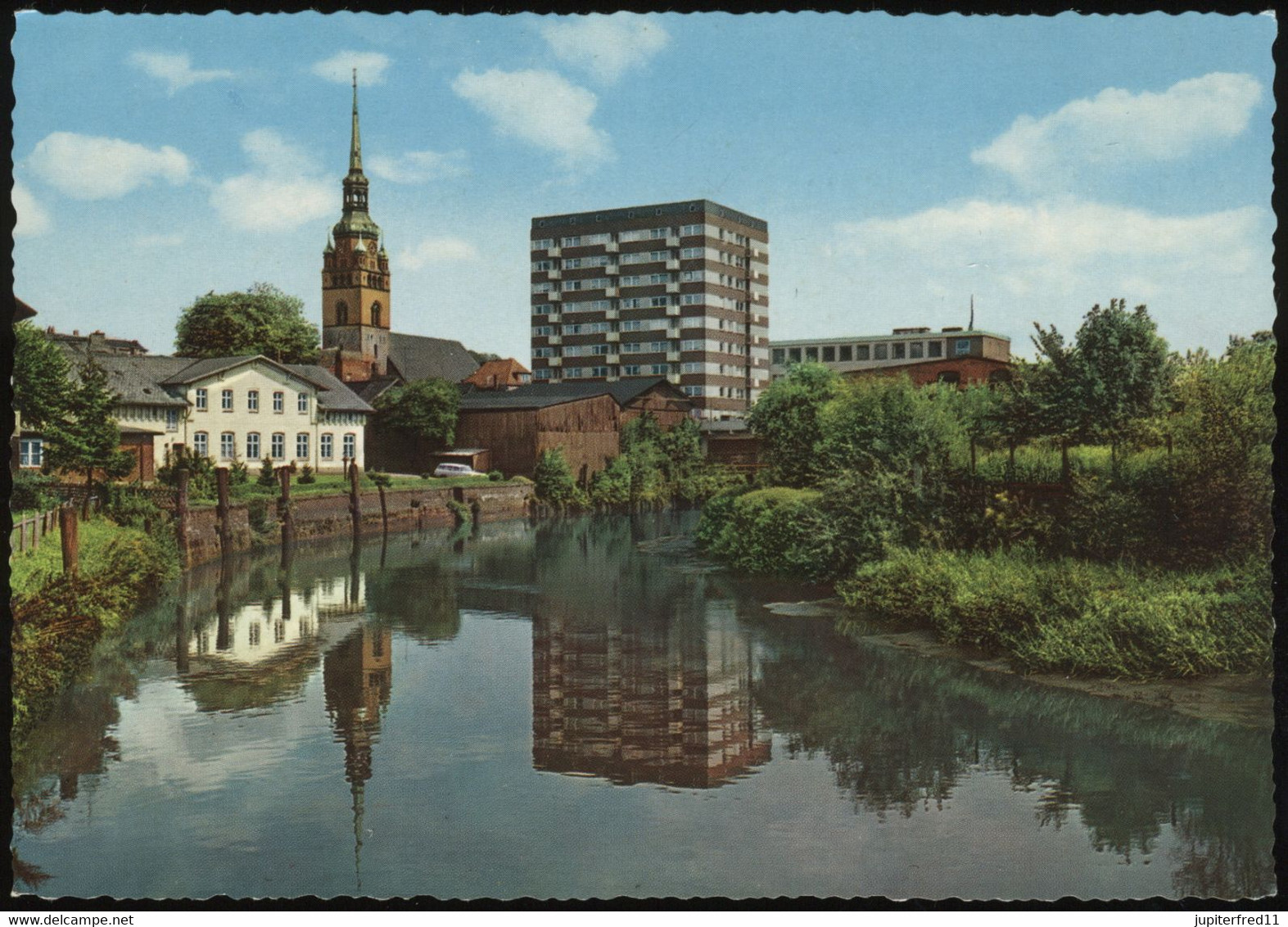 (B2979) AK Itzehoe, Stör Mit Kirche Und Hochhaus - Itzehoe