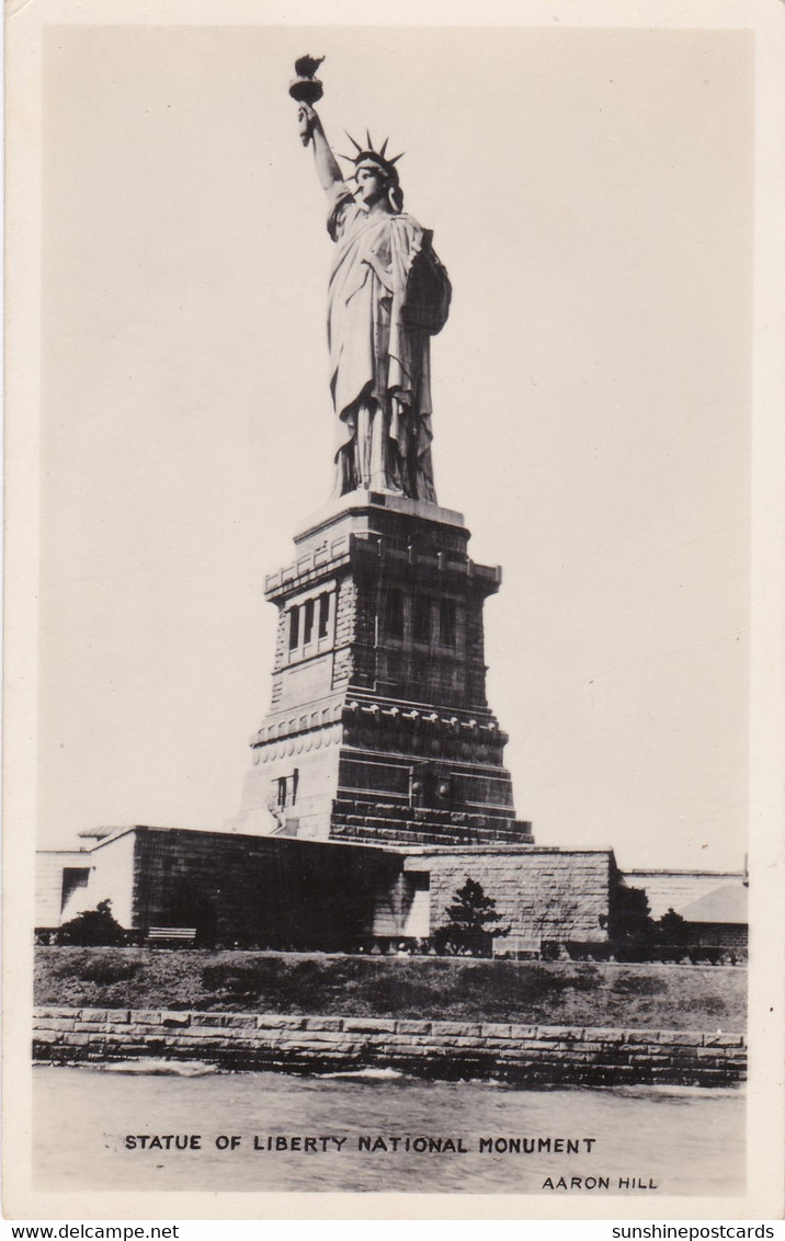 New York City The Statue Of Liberty Real Photo - Freiheitsstatue