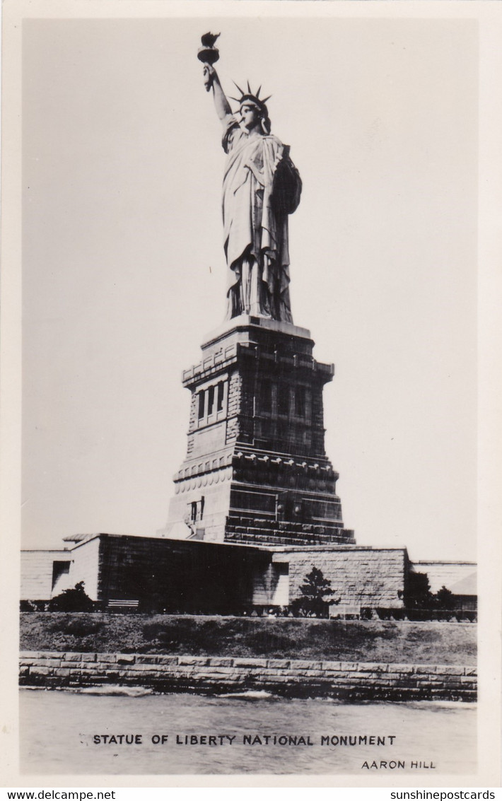 New York City The Statue Of Liberty Real Photo - Estatua De La Libertad