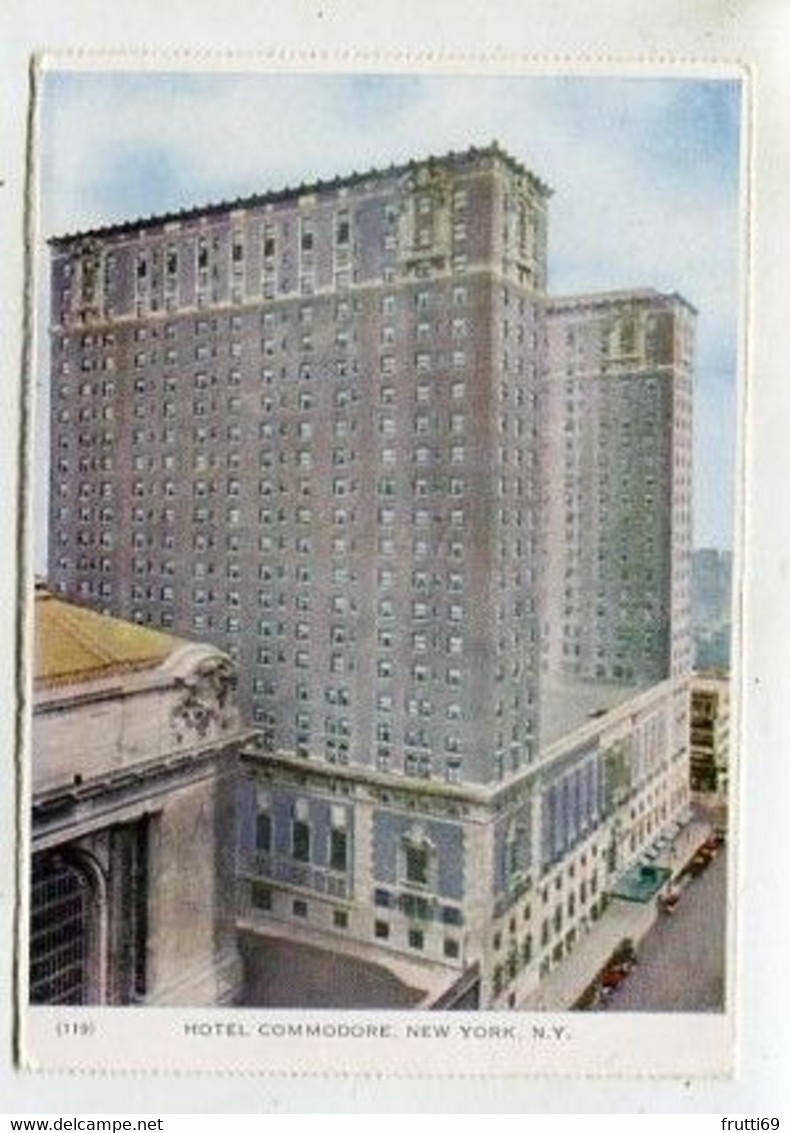 AK 114573 USA - New York City - Hotel Commodore - Bars, Hotels & Restaurants