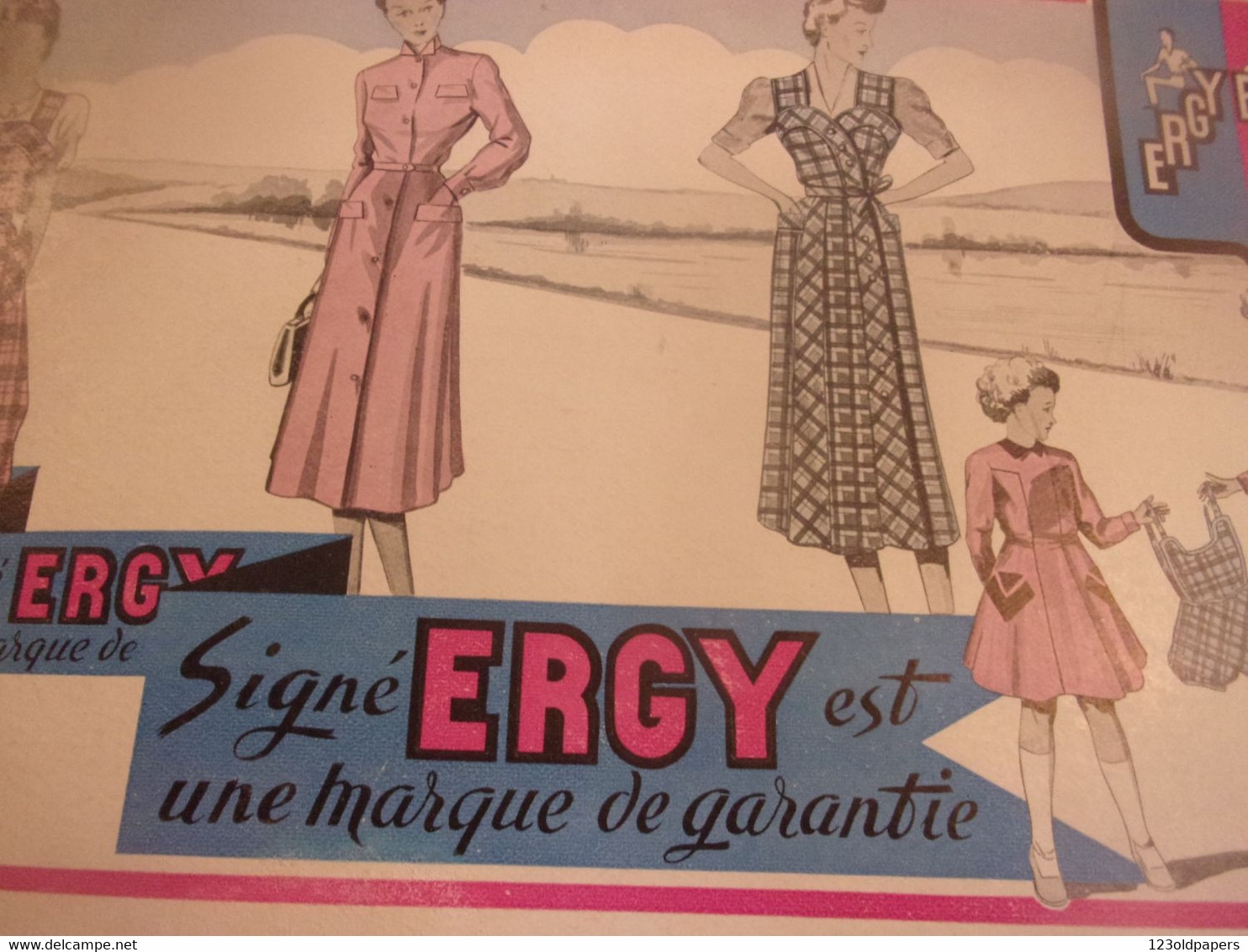 ️ VERS 1950/6O PLV  CHOLET ERGY VETEMENTS FEMME ENFANT BLOUSE ROBE 40/ 24 CM - Advertising