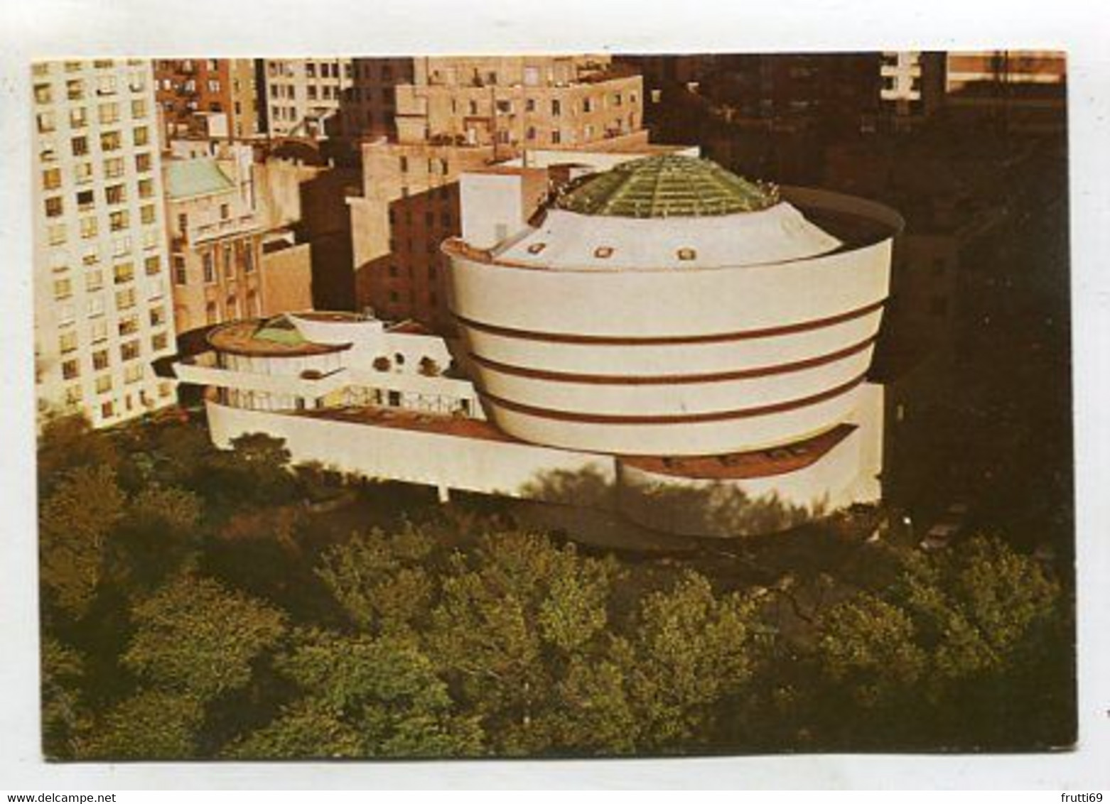 AK 114591 USA - New York City - The Solomon R. Guggenheim Museum - Musei