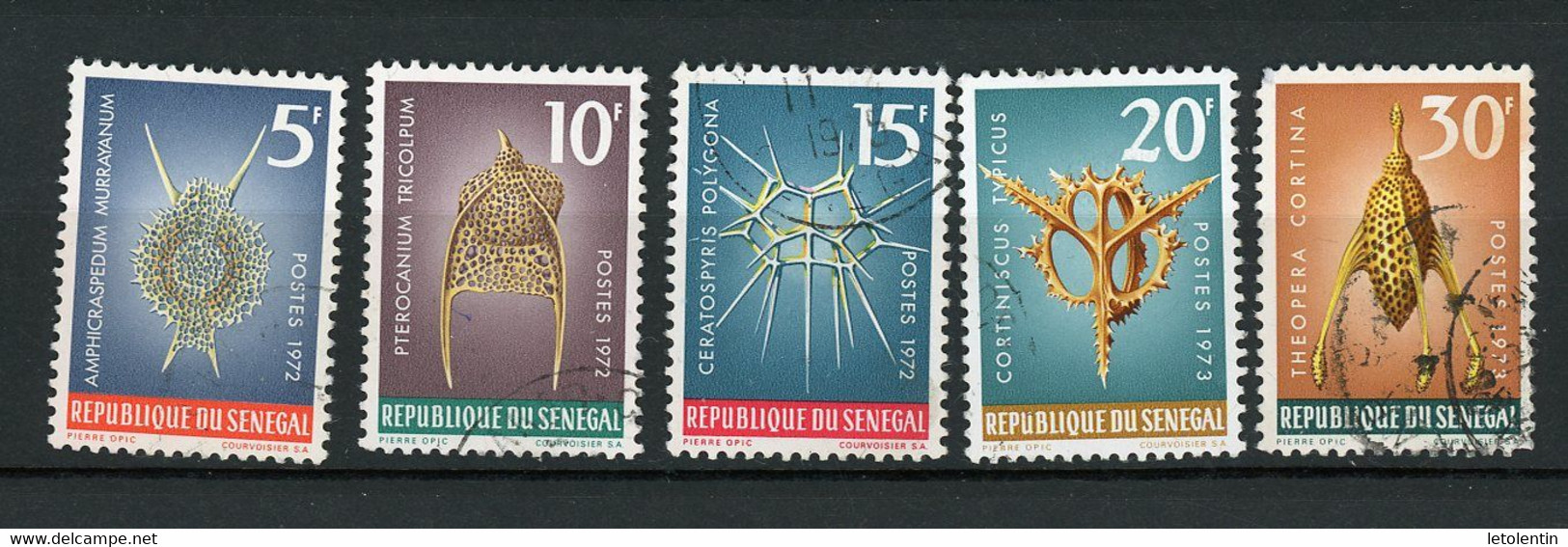 SENEGAL - POISSONS ET RADIOLAIRES - N° Yvert 377/379+392+393 Obli. - Sénégal (1960-...)