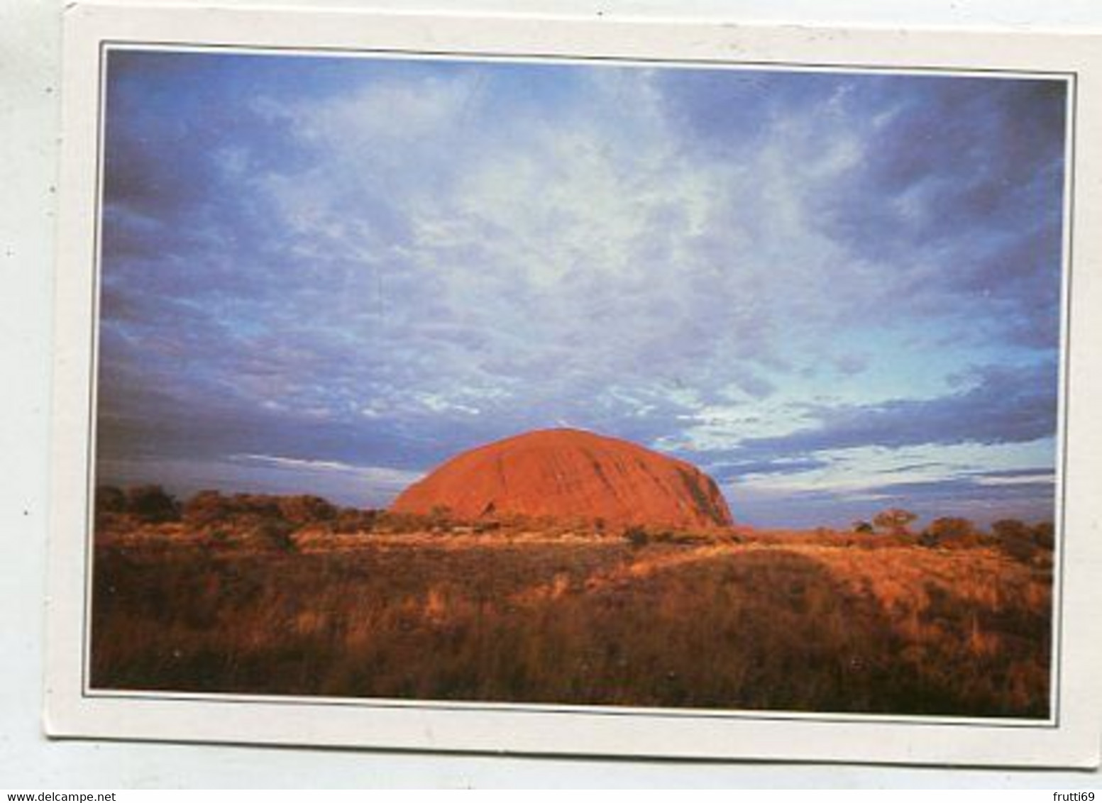 AK 114779 AUSTRALIA - Uluru  / Ayers Rock - Le Monolithe D'Ayer Rock - Uluru & The Olgas