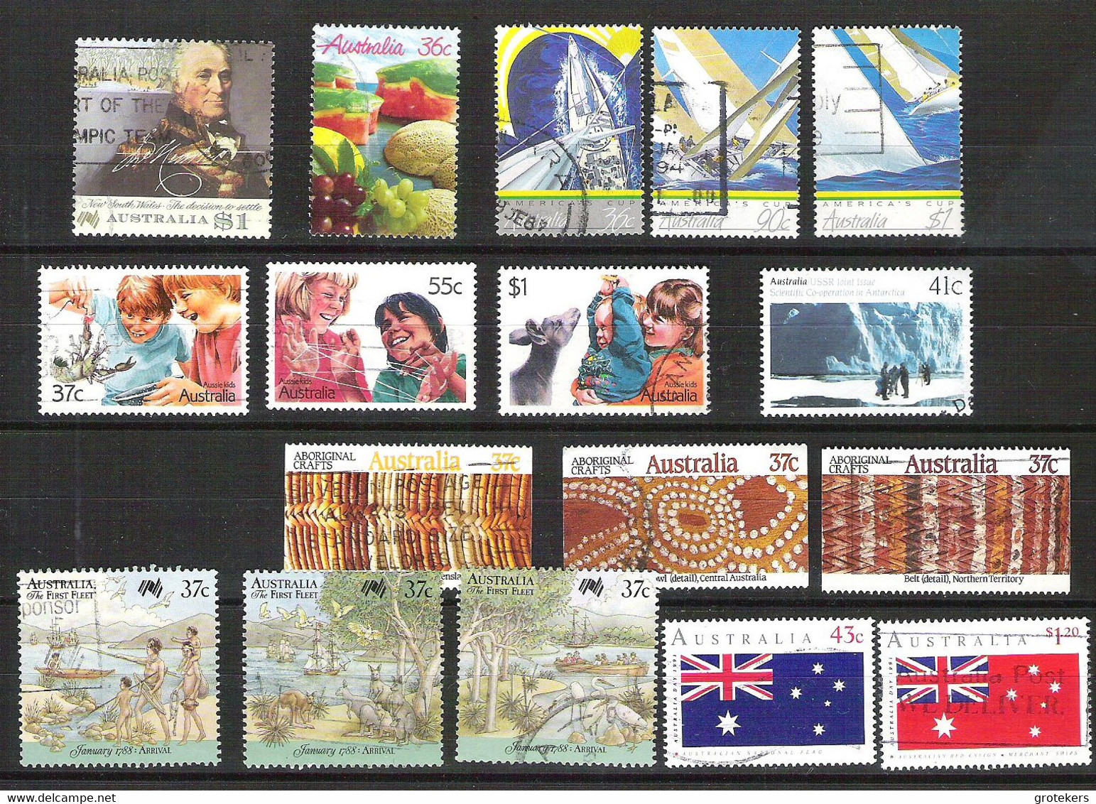 AUSTRALIA Small Collection Of 17 Australian Stamps Cancelled - Verzamelingen